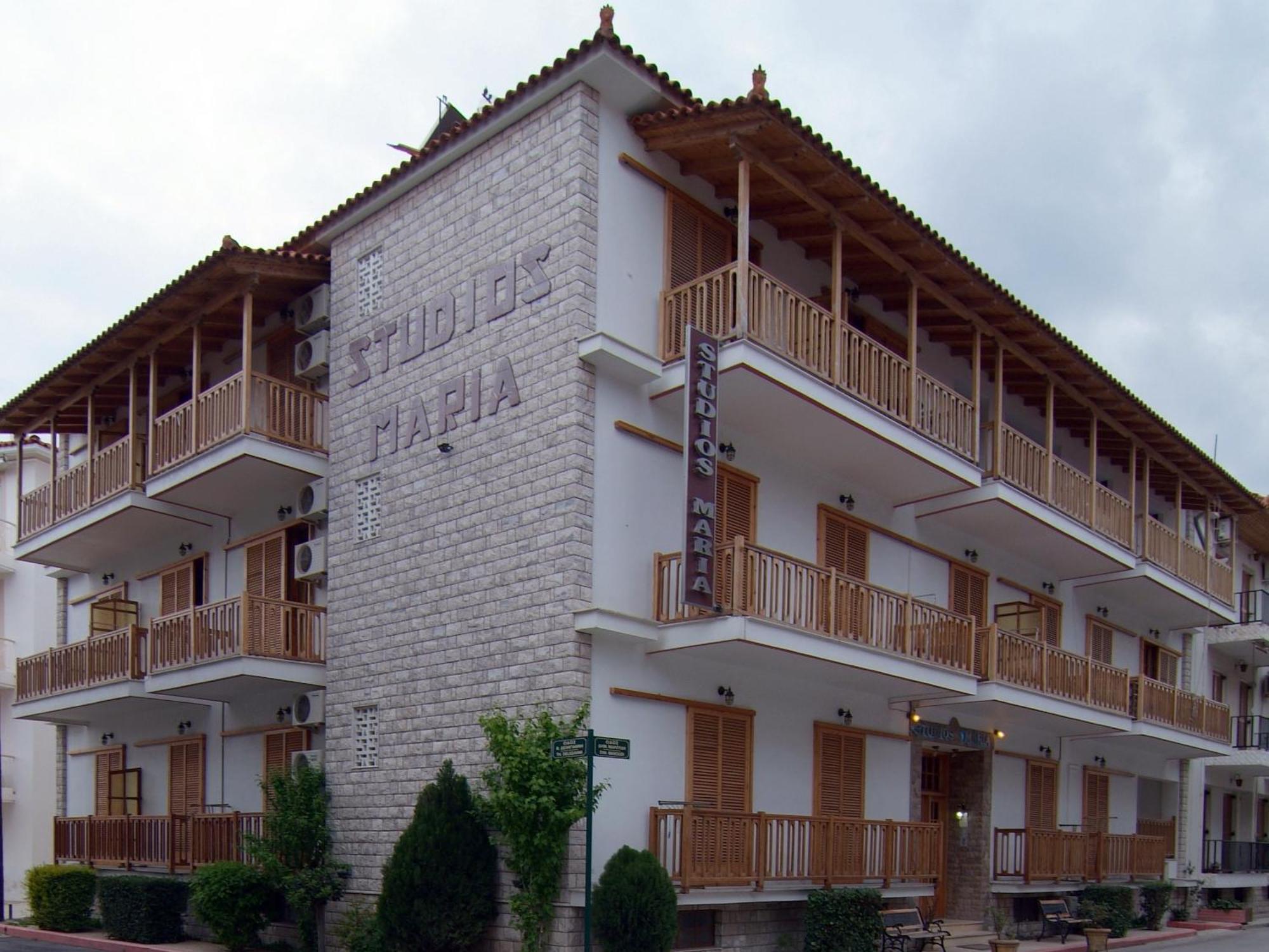 Studios Maria Paralio Astros Exterior photo